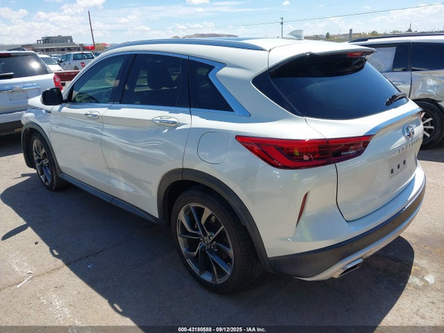 2019 INFINITI QX50 3PCAJ5M16KF102683 Photo 2