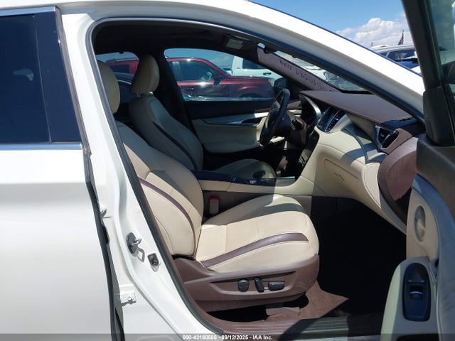 2019 INFINITI QX50 3PCAJ5M16KF102683 Photo 4