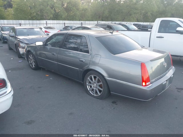 2007 CADILLAC DTS 1G6KD57947U236350 Photo 2