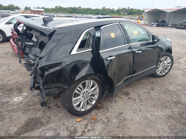 2018 CADILLAC XT5 1GYKNERS2JZ224552 Photo 3