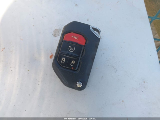 2019 JEEP WRANGLER UNLIMITED 1C4HJXEG5KW597919 Photo 10