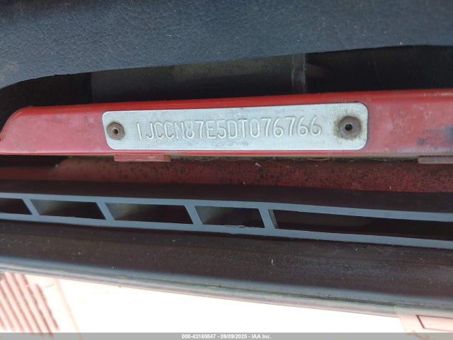 Продаж на аукціоні авто 1983 Jeep Jeep Cj7, vin: 1JCCN87E5DT076766, номер лоту: 43180847