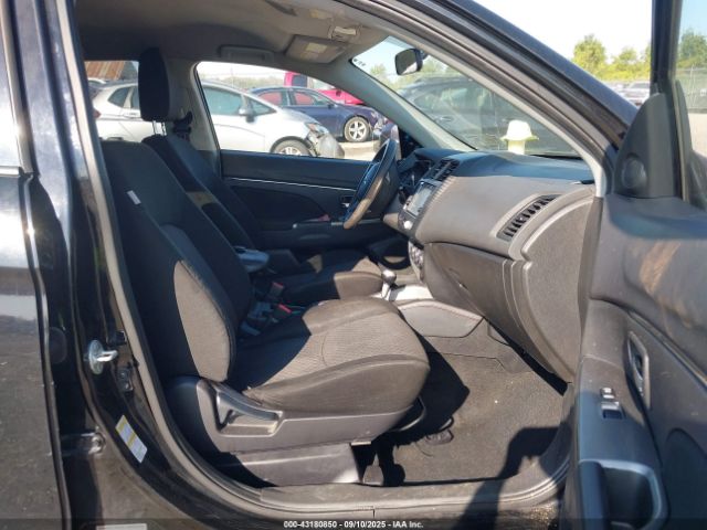 2019 MITSUBISHI OUTLANDER SPORT JA4AR3AU6KU002757 Photo 4