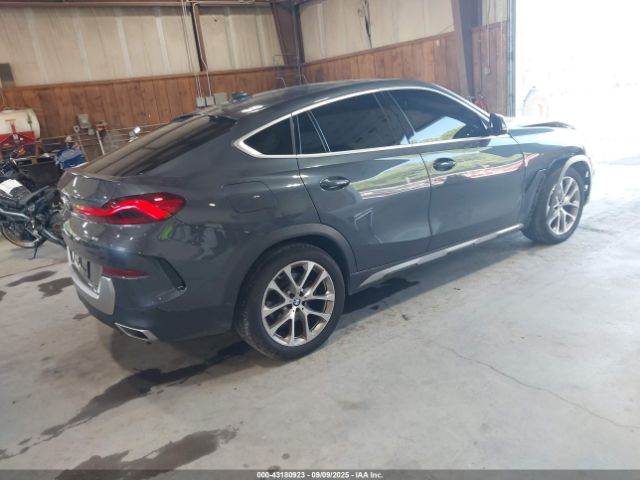 2021 BMW X6 5UXCY6C06M9F65523 Photo 3