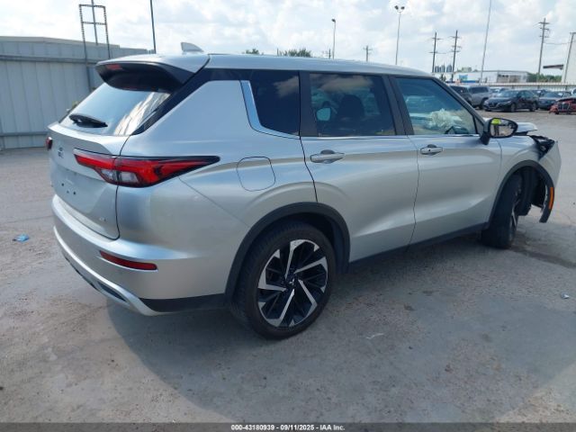 2022 MITSUBISHI OUTLANDER JA4J3UA87NZ026468 Photo 3