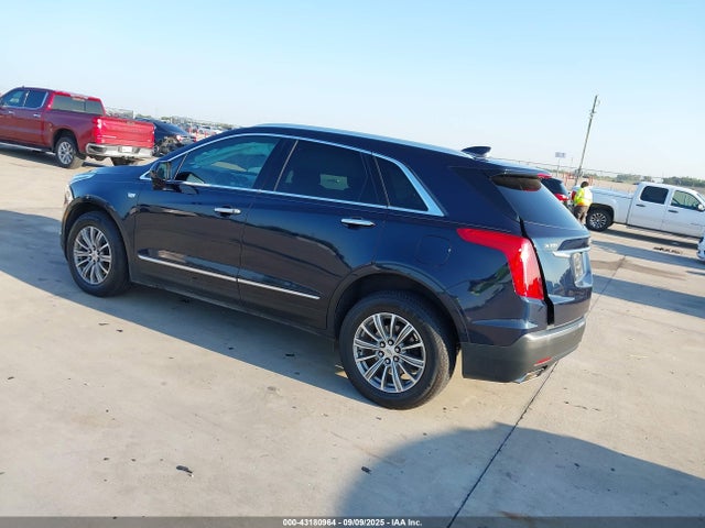 2017 CADILLAC XT5 1GYKNBRS6HZ211327 Photo 2