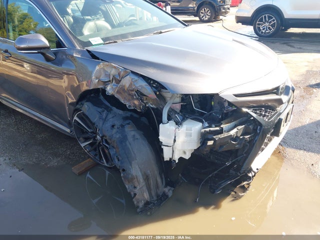 2018 TOYOTA CAMRY 4T1B61HK6JU125979 Photo 5