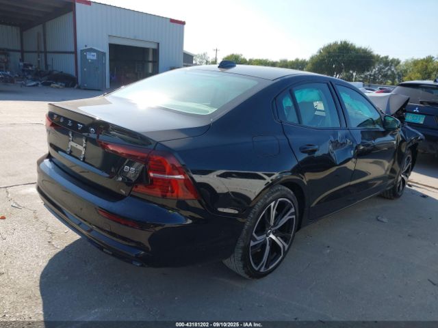 2024 VOLVO S60 7JRL12TL2RG315187 Photo 3