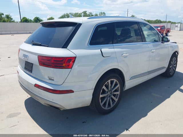 2018 AUDI Q7 WA1LAAF71JD011615 Photo 3