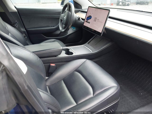 2021 TESLA MODEL 3 5YJ3E1EA6MF854617 Photo 4