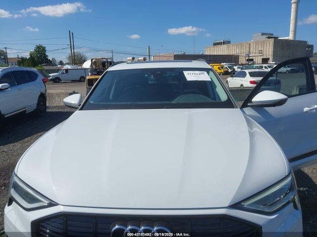Продаж на аукціоні авто 2022 Audi E-tron Premium Quattro, vin: WA1AAAGE0NB042425, номер лоту: 43181492