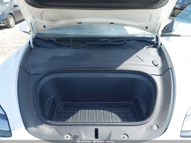 2020 TESLA MODEL Y 5YJYGDEE1LF006518 Photo 9