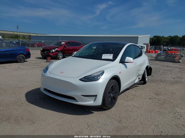2020 TESLA MODEL Y 5YJYGDEE1LF006518 Photo 1