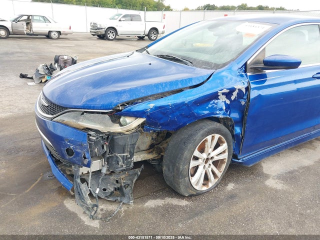 Продажа на аукционе авто 2016 Chrysler 200 Limited, vin: 1C3CCCAB9GN103120, номер лота: 43181571