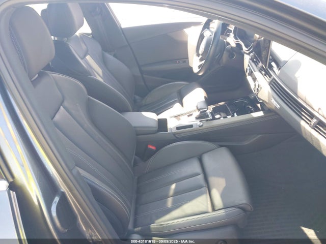 2022 AUDI A4 WAUEAAF40NA036532 Photo 4