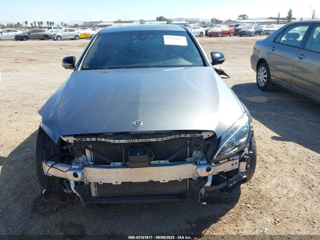 55SWF6EB2HU231726 Mercedes-Benz C-Class