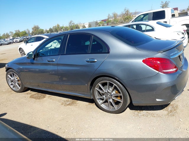 55SWF6EB2HU231726 Mercedes-Benz C-Class