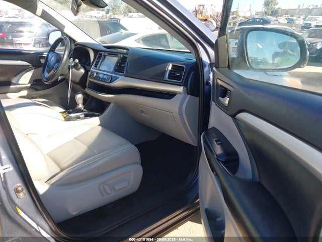 5TDJGRFH9KS053572 Toyota 2gr-fxs, 4jm+2fm