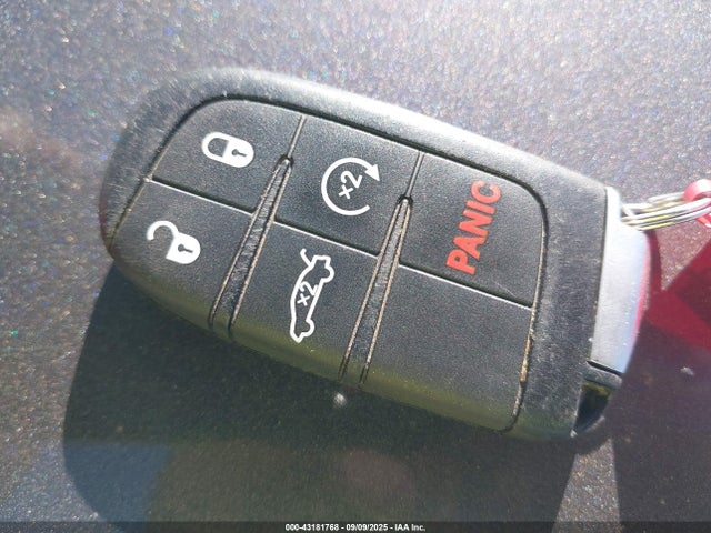 2C3CDXBG7KH592584 Dodge 2019