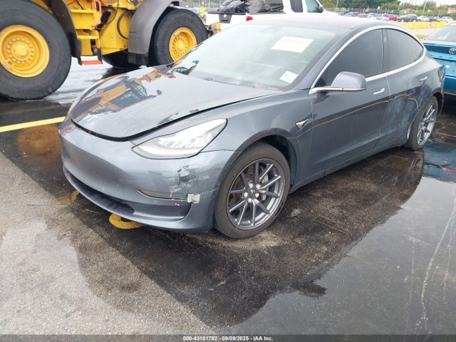 2019 TESLA MODEL 3 5YJ3E1EA1KF313651 Photo 5