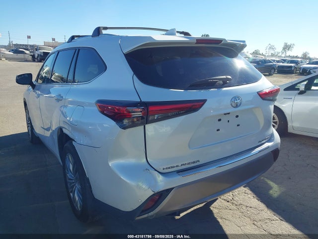 Toyota t24a-fts 2023 5TDKDRAH4PS025965 Image 3
