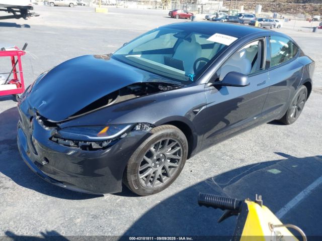 2025 TESLA MODEL 3 5YJ3E1EA2SF038470 Photo 1