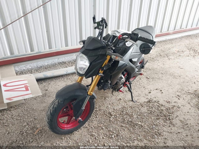 Kawasaki Z125 Pro 2023 JKABRRJ1XPDA27829 Image 2