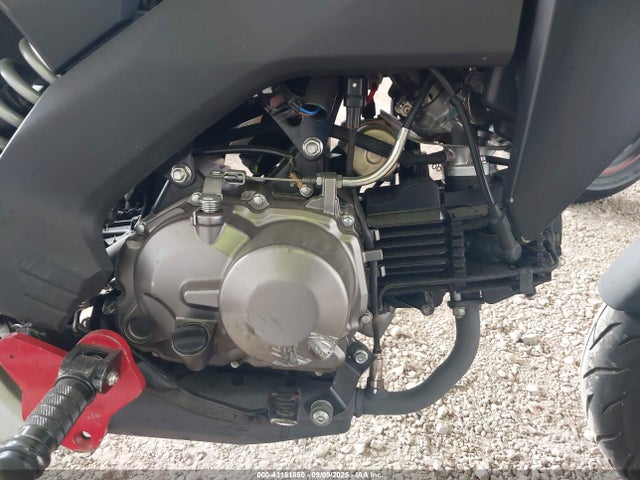 Kawasaki Z125 Pro 2023 JKABRRJ1XPDA27829 Image 8