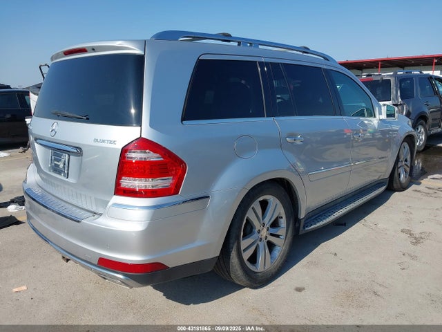 2011 MERCEDES-BENZ GL 350 BLUETEC 4JGBF2FE7BA644366 Photo 3