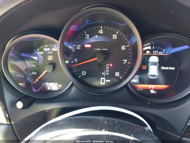 Porsche Macan 2018 WP1AA2A59JLB18456 Image 7