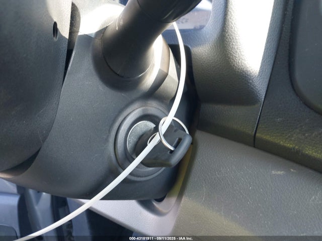 3N6CM0KN0EK694132 Nissan 2014