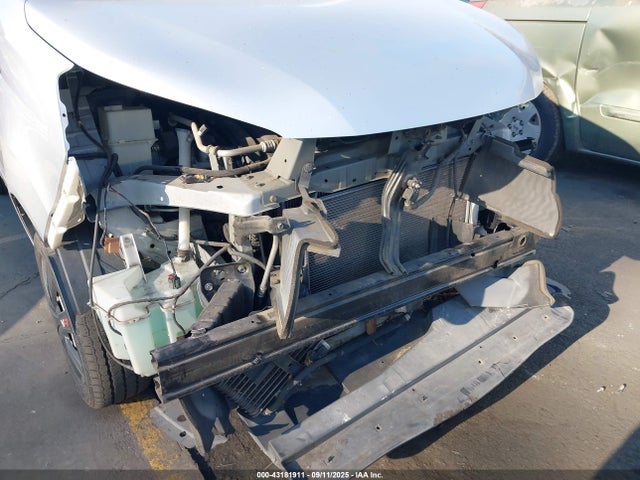 3N6CM0KN0EK694132 Nissan 2014