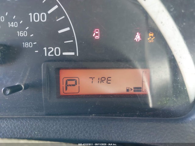 3N6CM0KN0EK694132 Nissan 2014