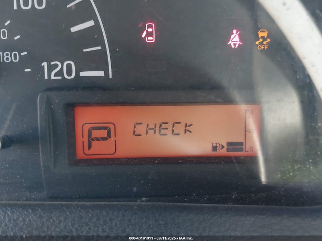 3N6CM0KN0EK694132 Nissan 2014
