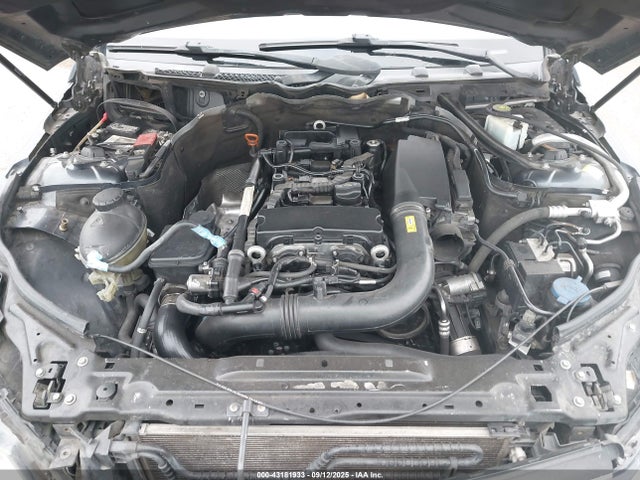 WDDGF4HB0EG237800 Mercedes-Benz C-Class