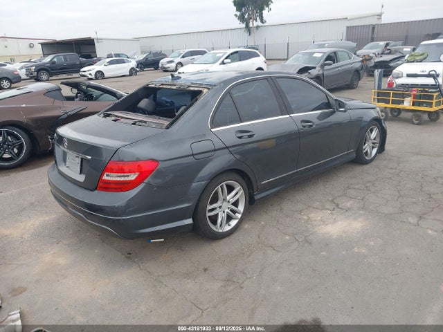 WDDGF4HB0EG237800 Mercedes-Benz C-Class