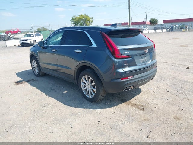 2021 CADILLAC XT4 1GYFZBR43MF001738 Photo 2