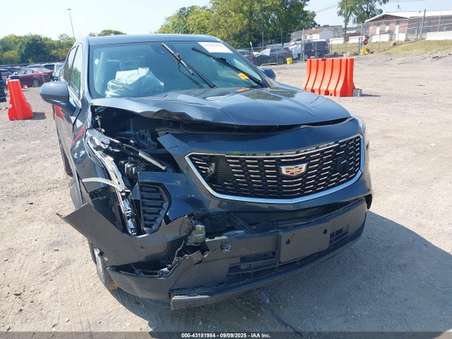 2021 CADILLAC XT4 1GYFZBR43MF001738 Photo 5