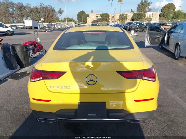 WDD5J4GB5LN037303 Mercedes-Benz m260