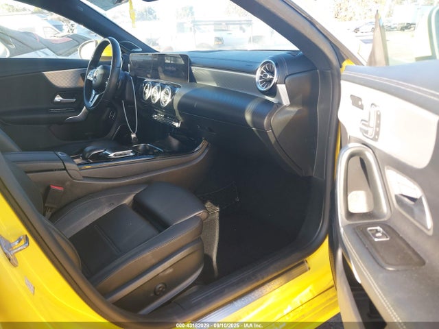 WDD5J4GB5LN037303 Mercedes-Benz m260