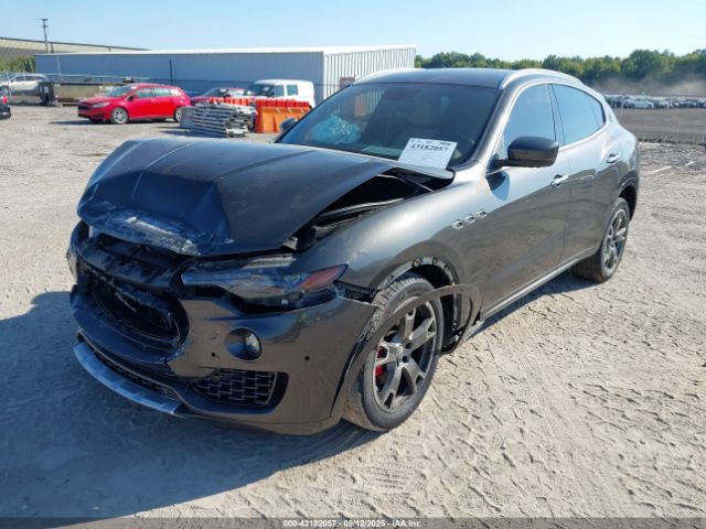 2017 MASERATI LEVANTE ZN661XUL2HX245534 Photo 1