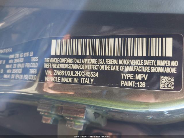 2017 MASERATI LEVANTE ZN661XUL2HX245534 Photo 8