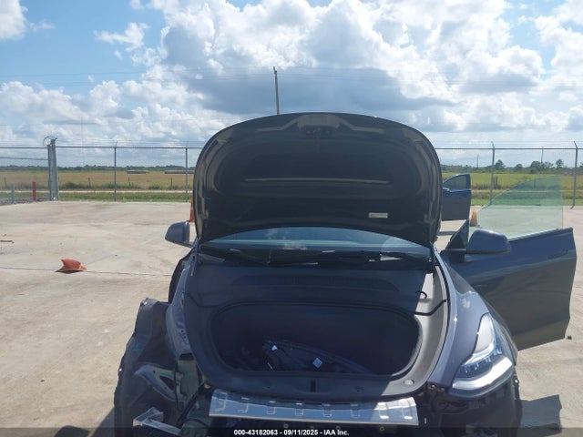 2022 TESLA MODEL Y 7SAYGDEE8NF327235 Photo 9