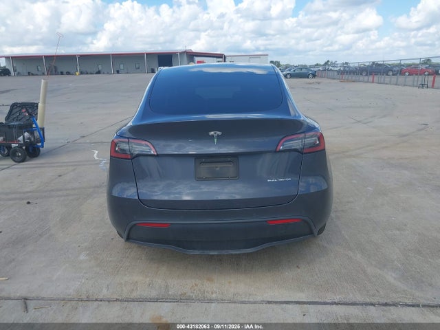7SAYGDEE8NF327235 Tesla 2022