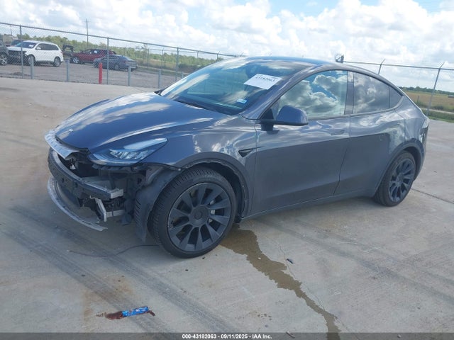 2022 TESLA MODEL Y 7SAYGDEE8NF327235 Photo 1
