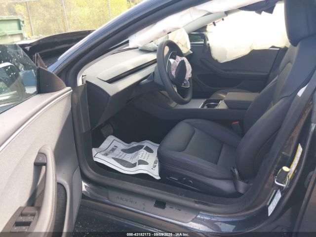 2025 TESLA MODEL 3 5YJ3E1EAXSF925329 Photo 4