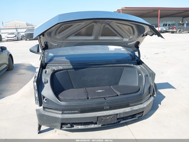 2024 TESLA CYBERTRUCK 7G2CEHEEXRA038829 Photo 9