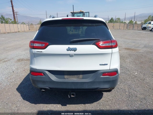 1C4PJLCB9GW281457 Jeep 2016