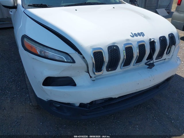1C4PJLCB9GW281457 Jeep 2016