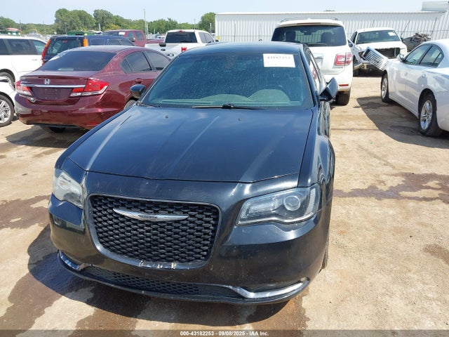 43182253 :رقم المزاد ، 2C3CCABG1HH516285 vin ، 2017 Chrysler 300 300s مزاد بيع